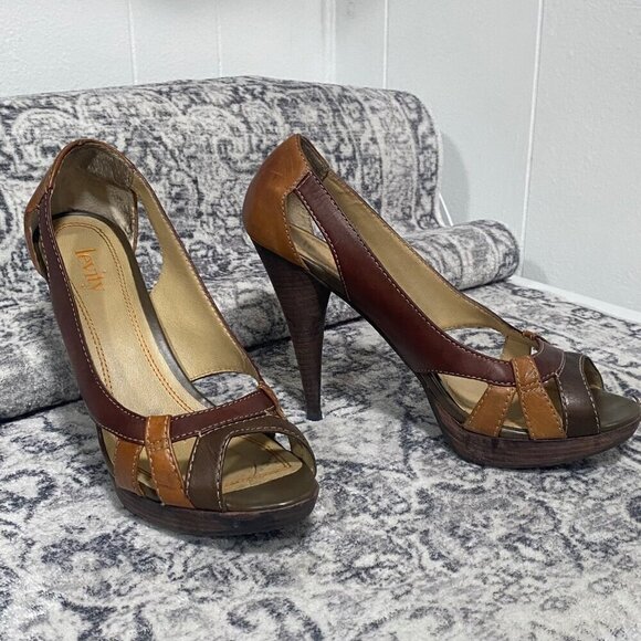 Levity Sash Strappy Heels in Brown Khaki Size 8.5 - Picture 3 of 6